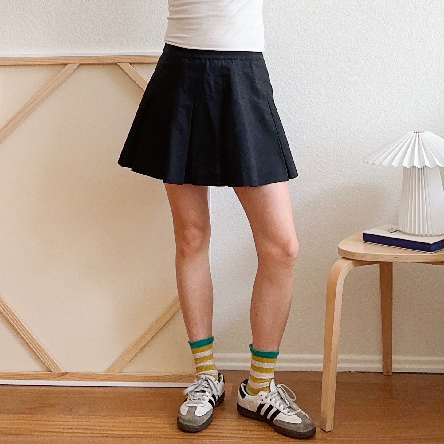 80's Black Pleated Skirt | S