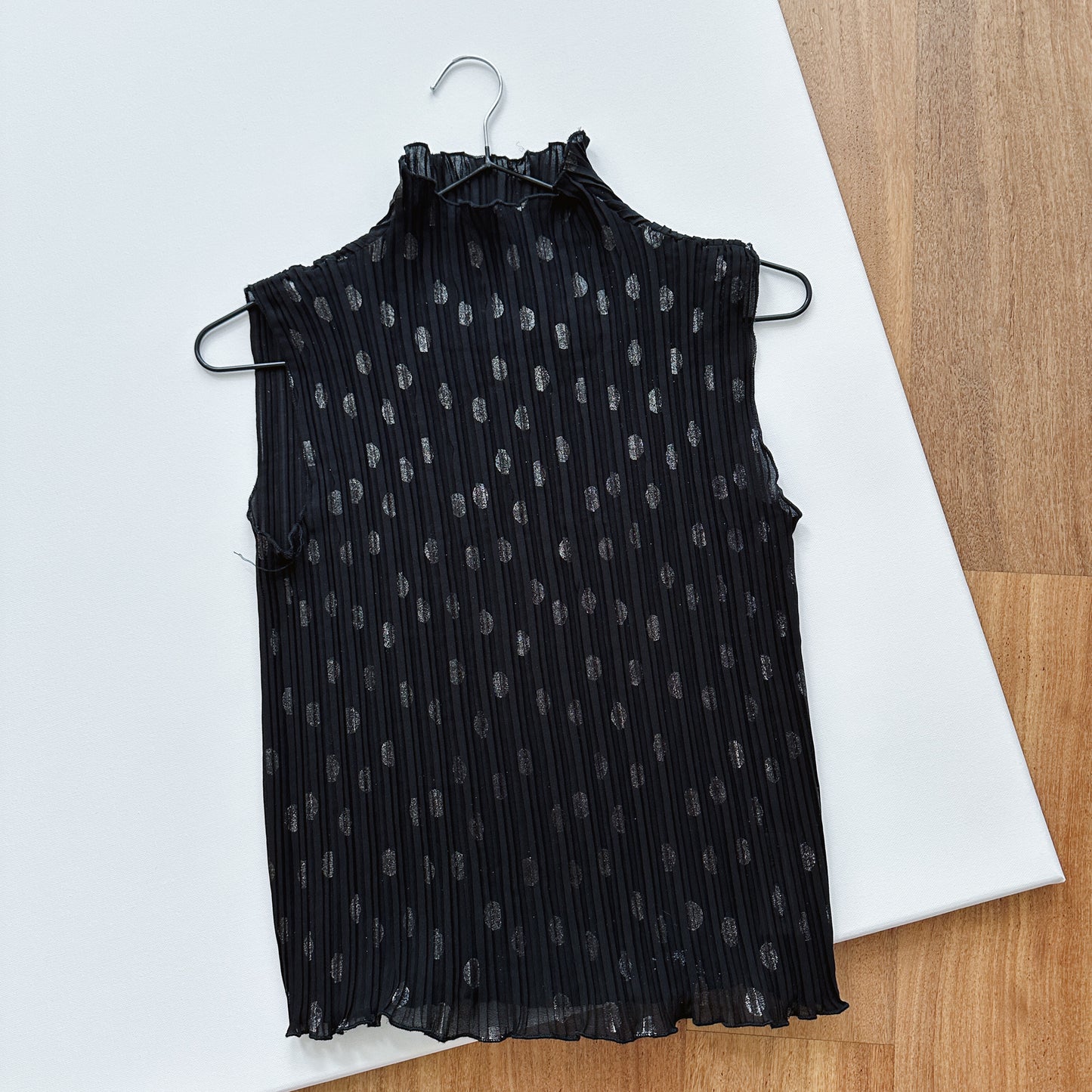 90's Plisse Mock Neck Polka Dot Tank Top | M