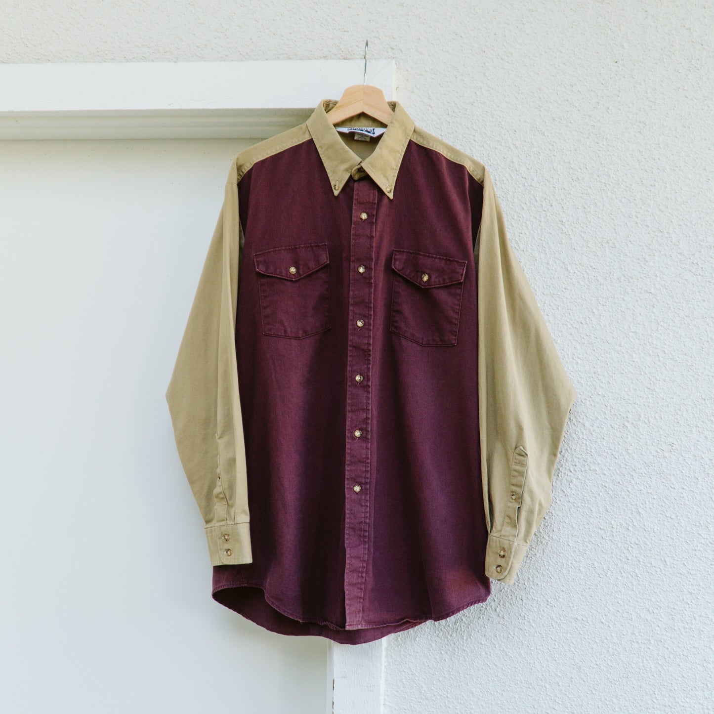 Men's 90's Tan and Burgundy Colorblock Shirt | L
