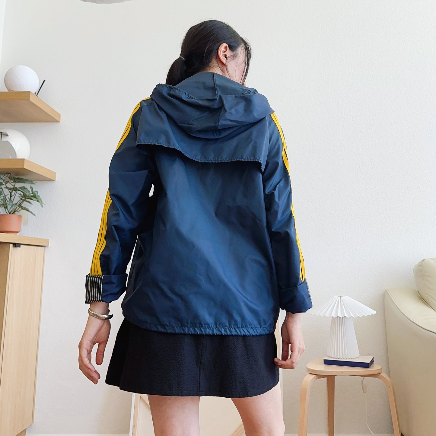 Men's 80's Navy Stripe Windbreaker | M