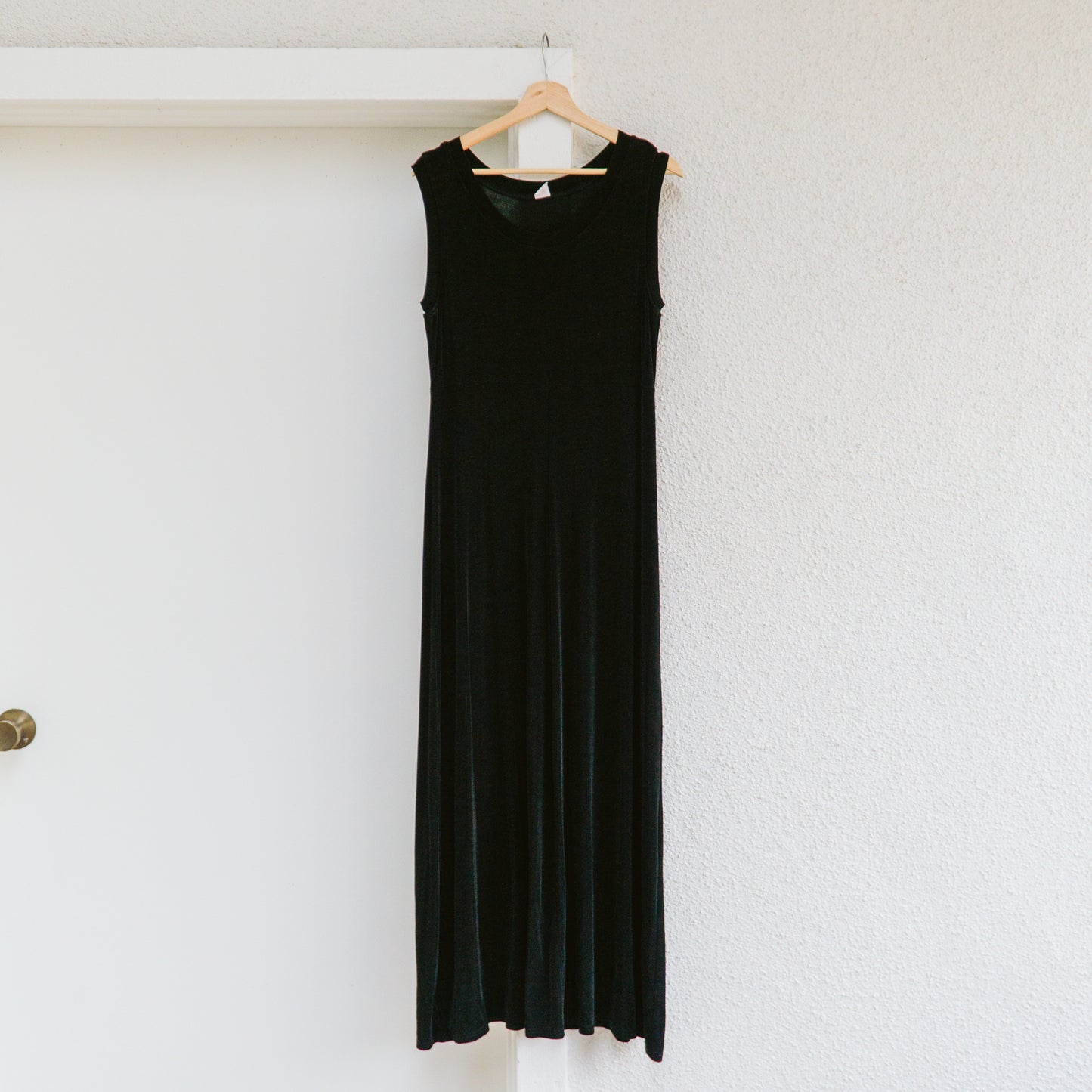 80's Black Slinky Sleeveless Maxi Dress | L