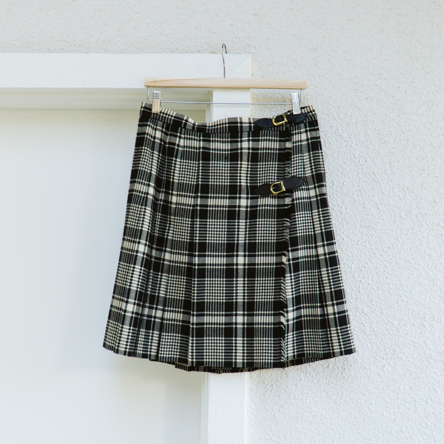 80's Tartan Plaid Skirt with Belt Buckles | L