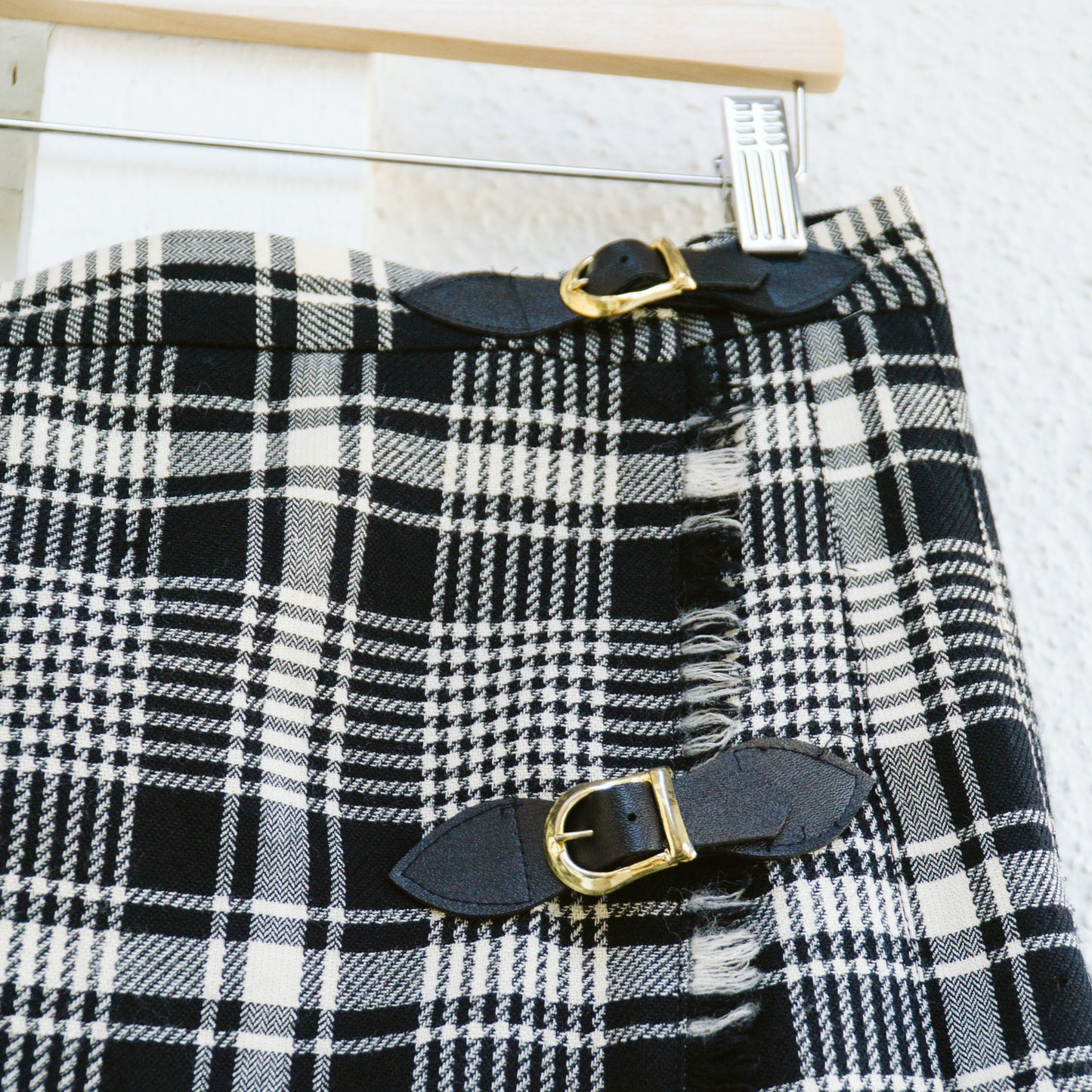 80's Tartan Plaid Skirt with Belt Buckles | L