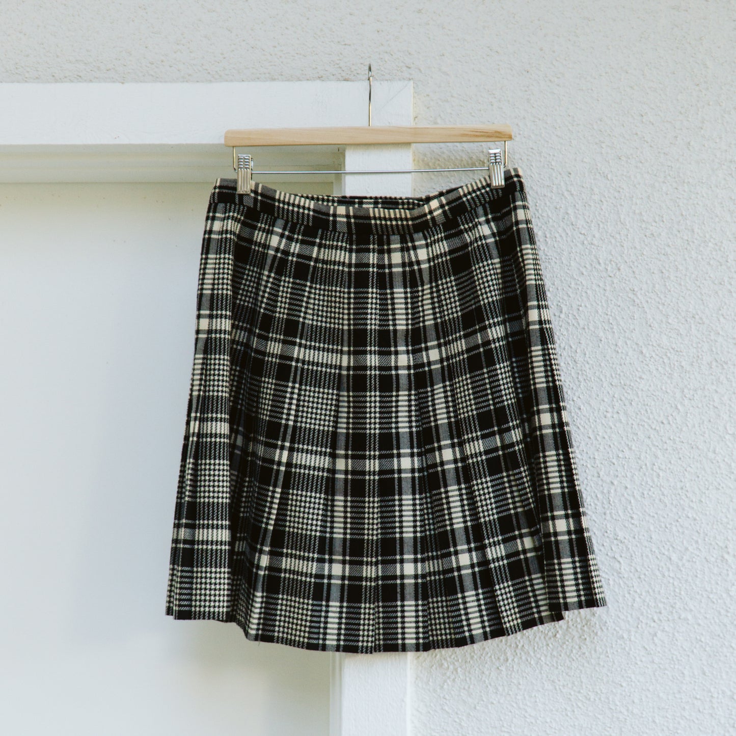 80's Tartan Plaid Skirt with Belt Buckles | L