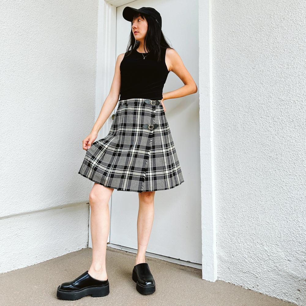 80's Tartan Plaid Skirt with Belt Buckles | L