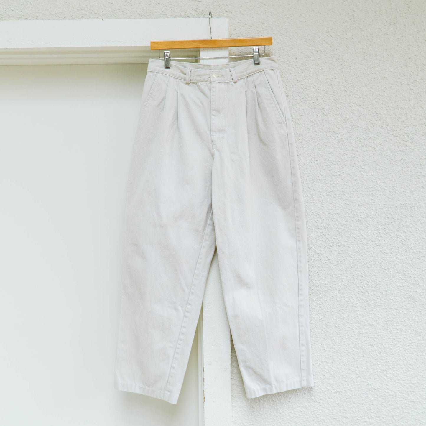 80's Pleated Ivory Jeans | M