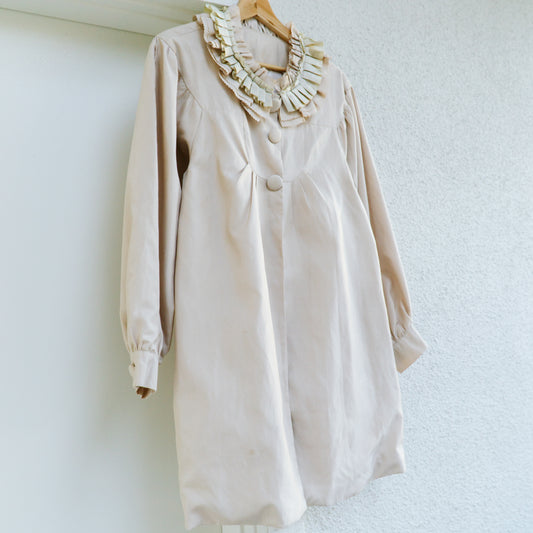 Beige Ruffle Collar Light Coat | M