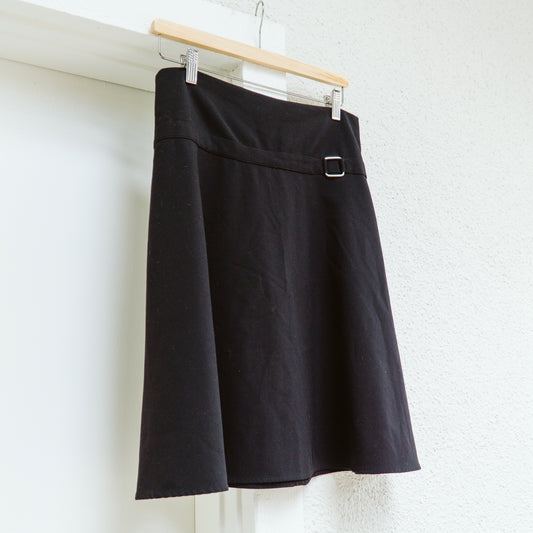 Black Buckle Detail Knee Length Skirt | L