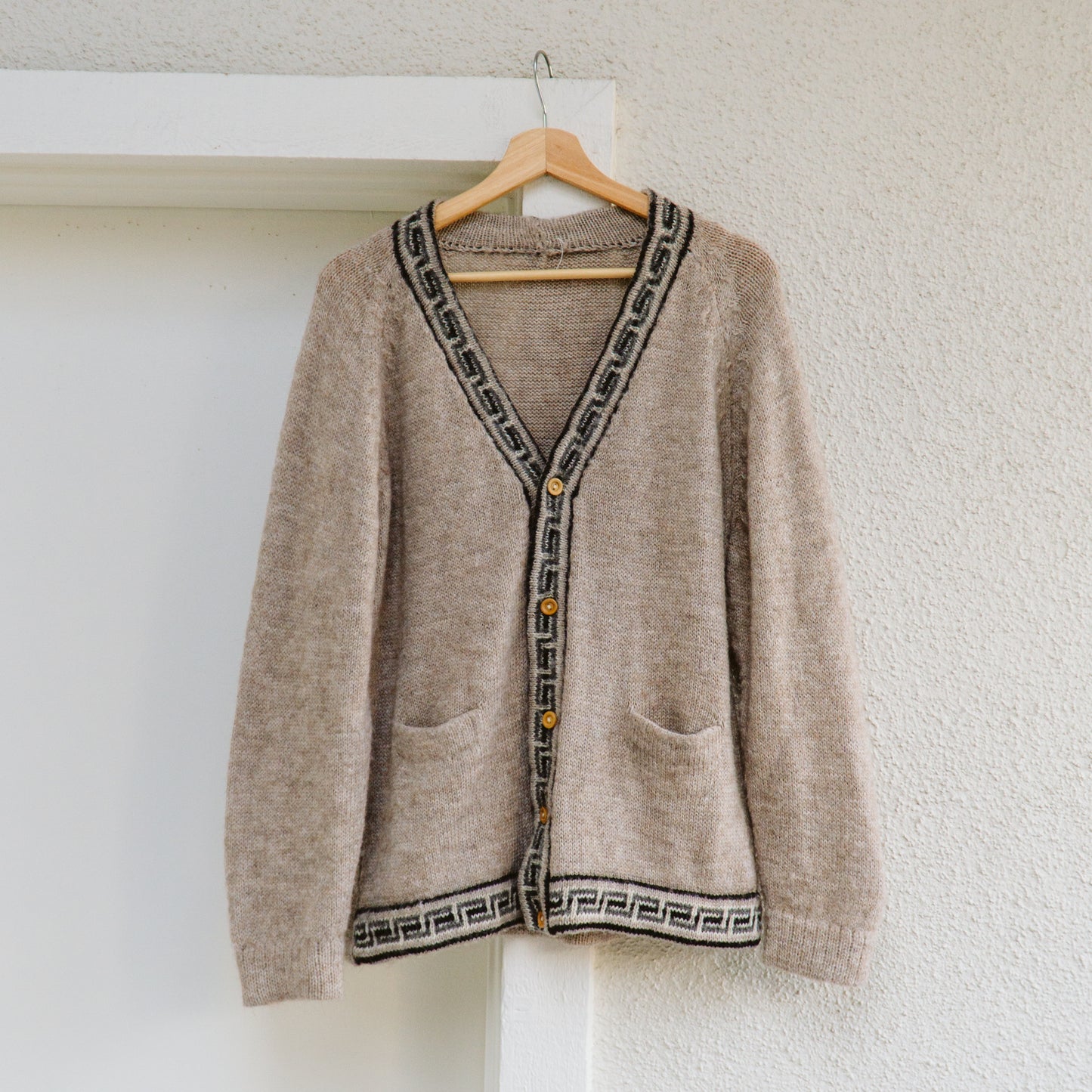 Fuzzy Geometric Trim Taupe Cardigan | M