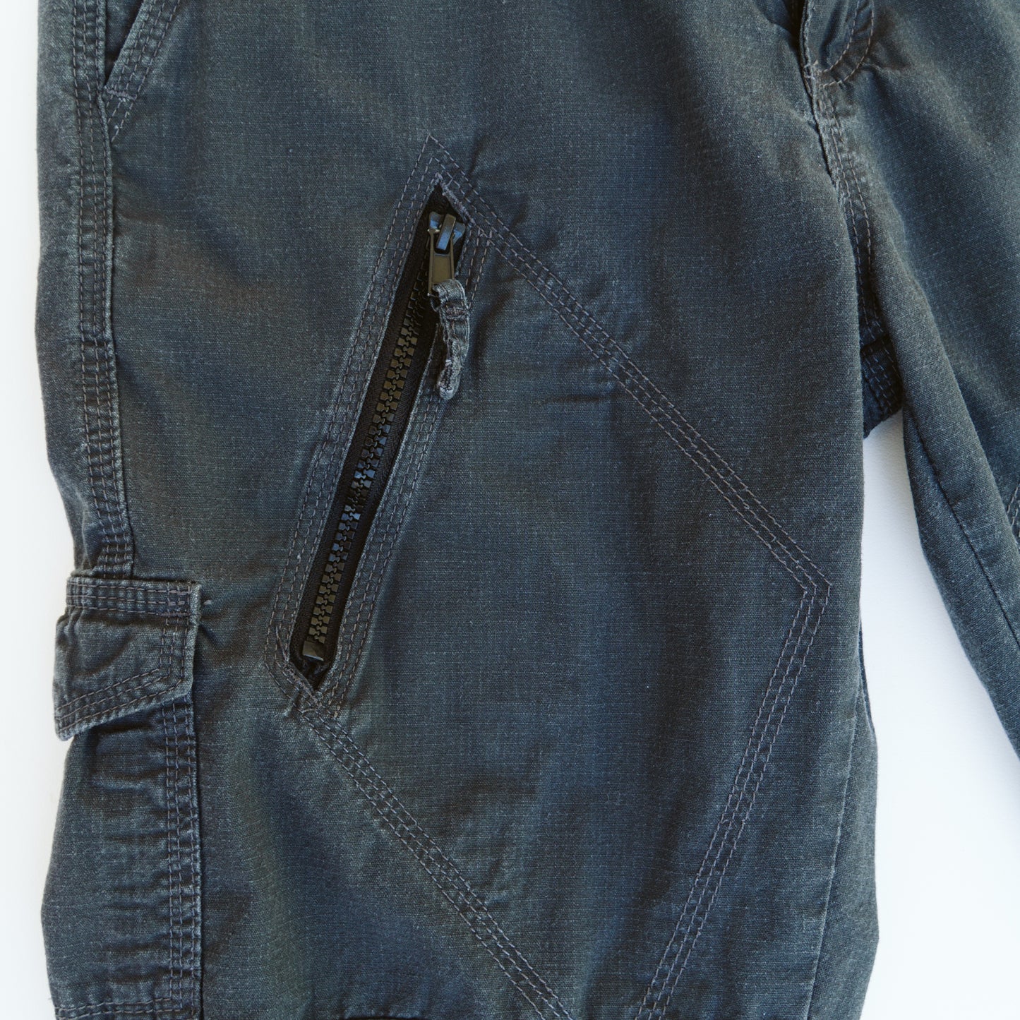 Gray Cargo Capri Zipper Pants | M