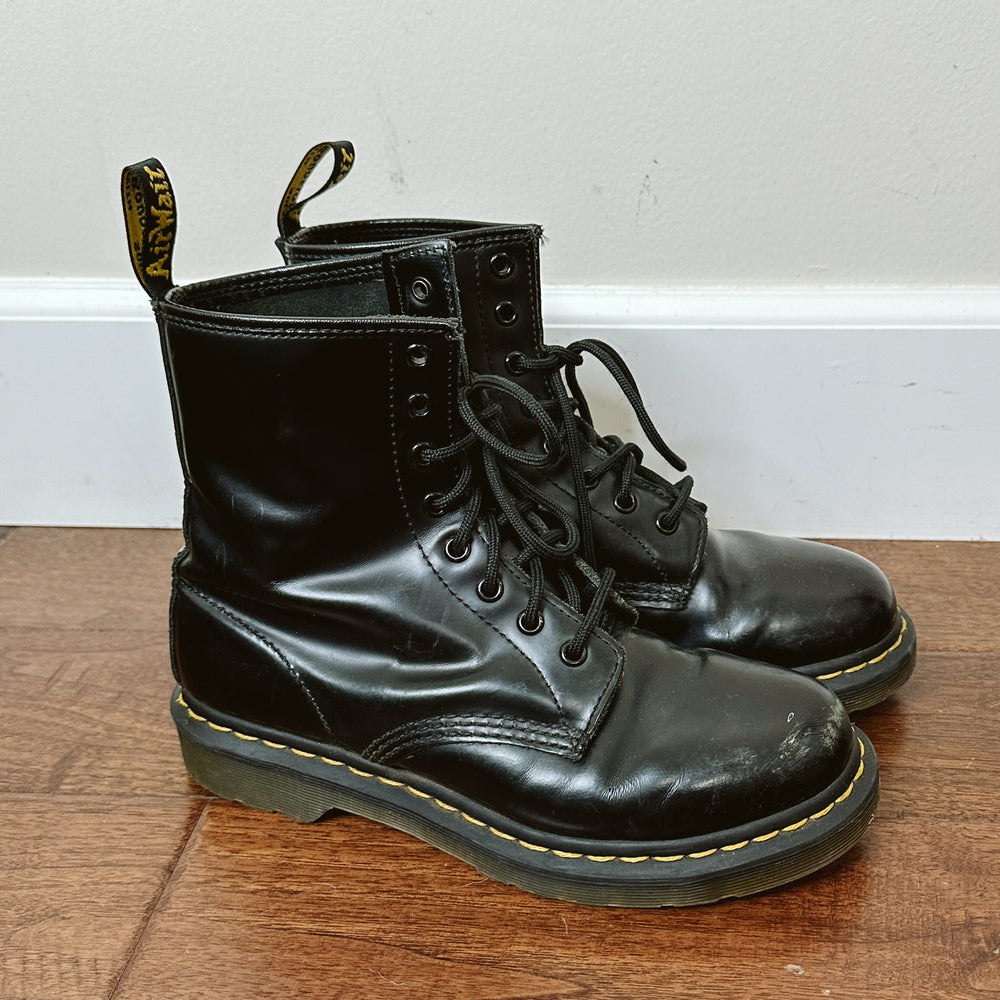 Doc Martens 1460 Leather Lace Up Boots | Women's 8