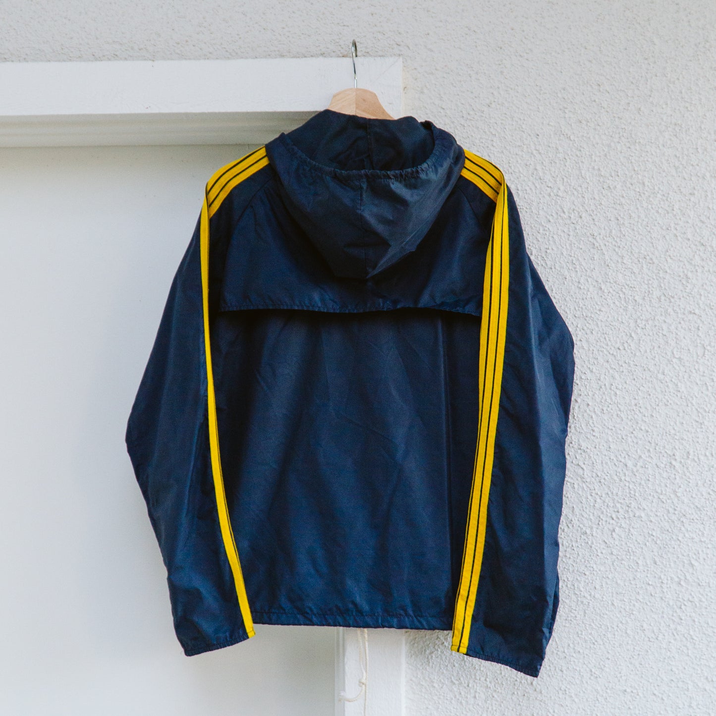 Men's 80's Navy Stripe Windbreaker | M