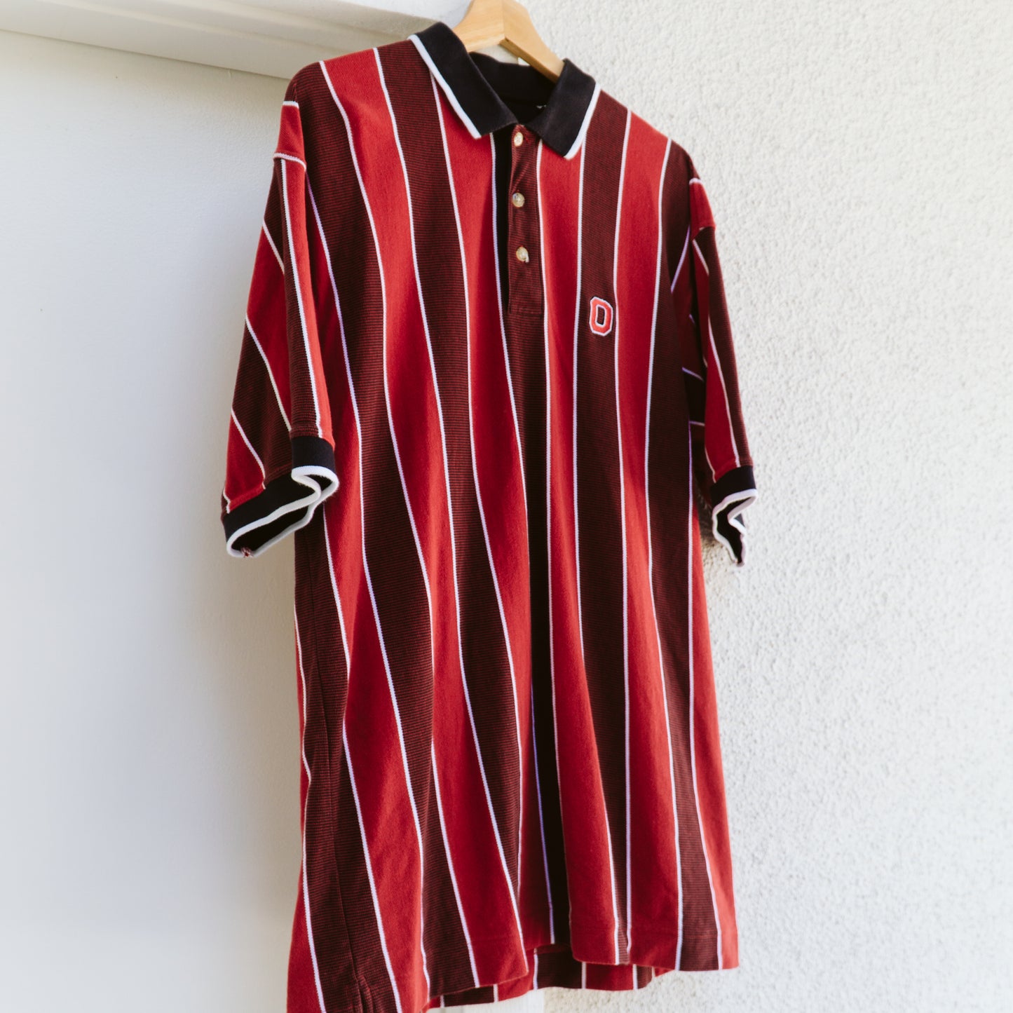 Men's 90's Red Vertical Stripe Polo Shirt | XL