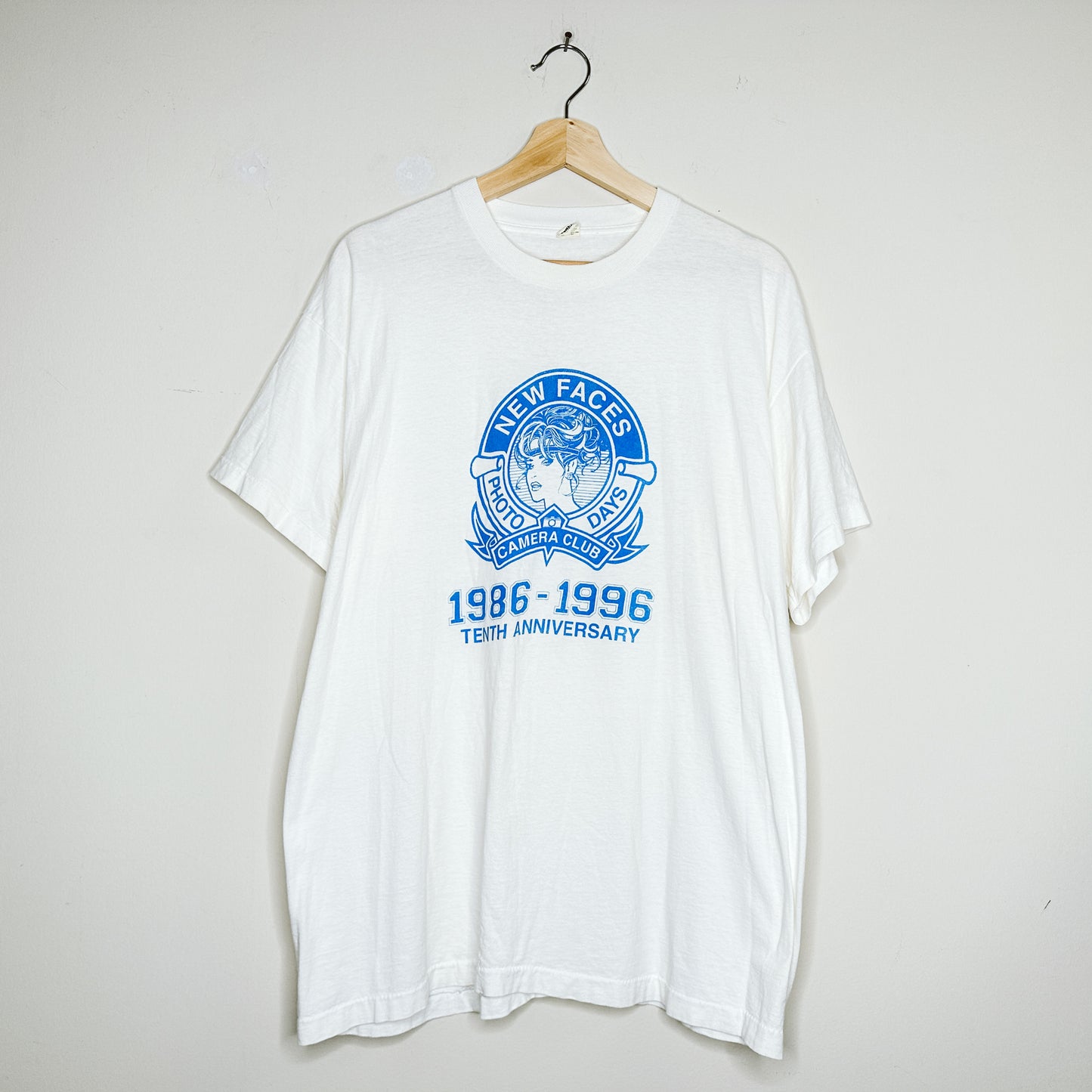 Men's 90's Single Stitch Camera Club Tee |L/XL