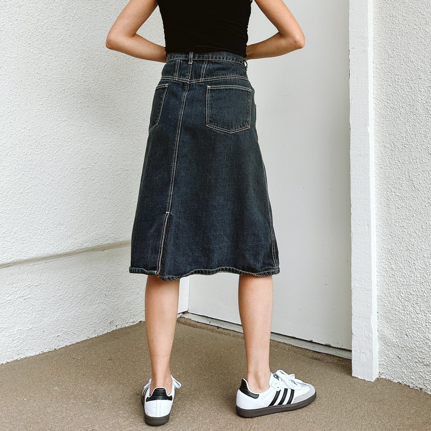 Y2K Black Contrast Stitch Denim Skirt | XL