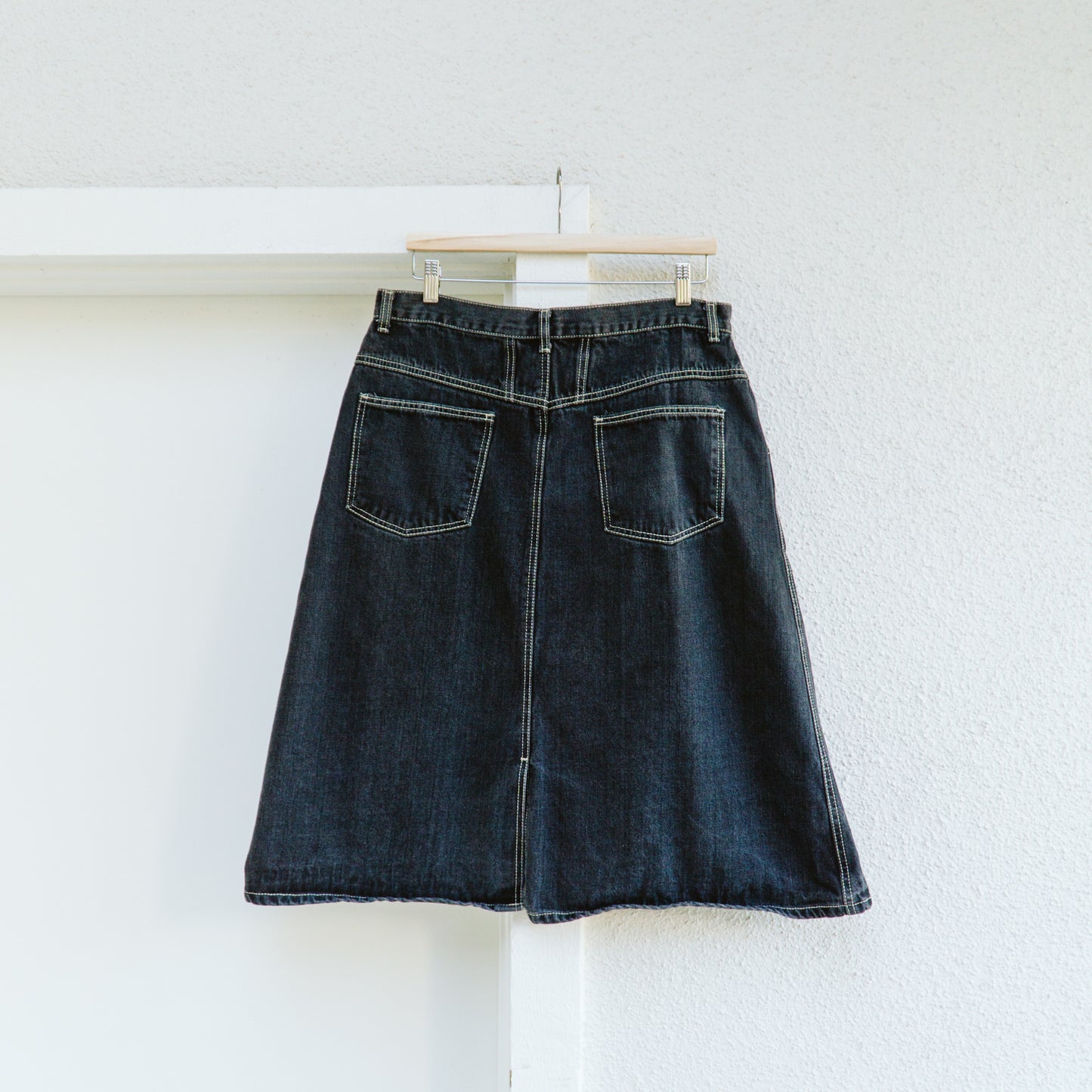 Y2K Black Contrast Stitch Denim Skirt | XL