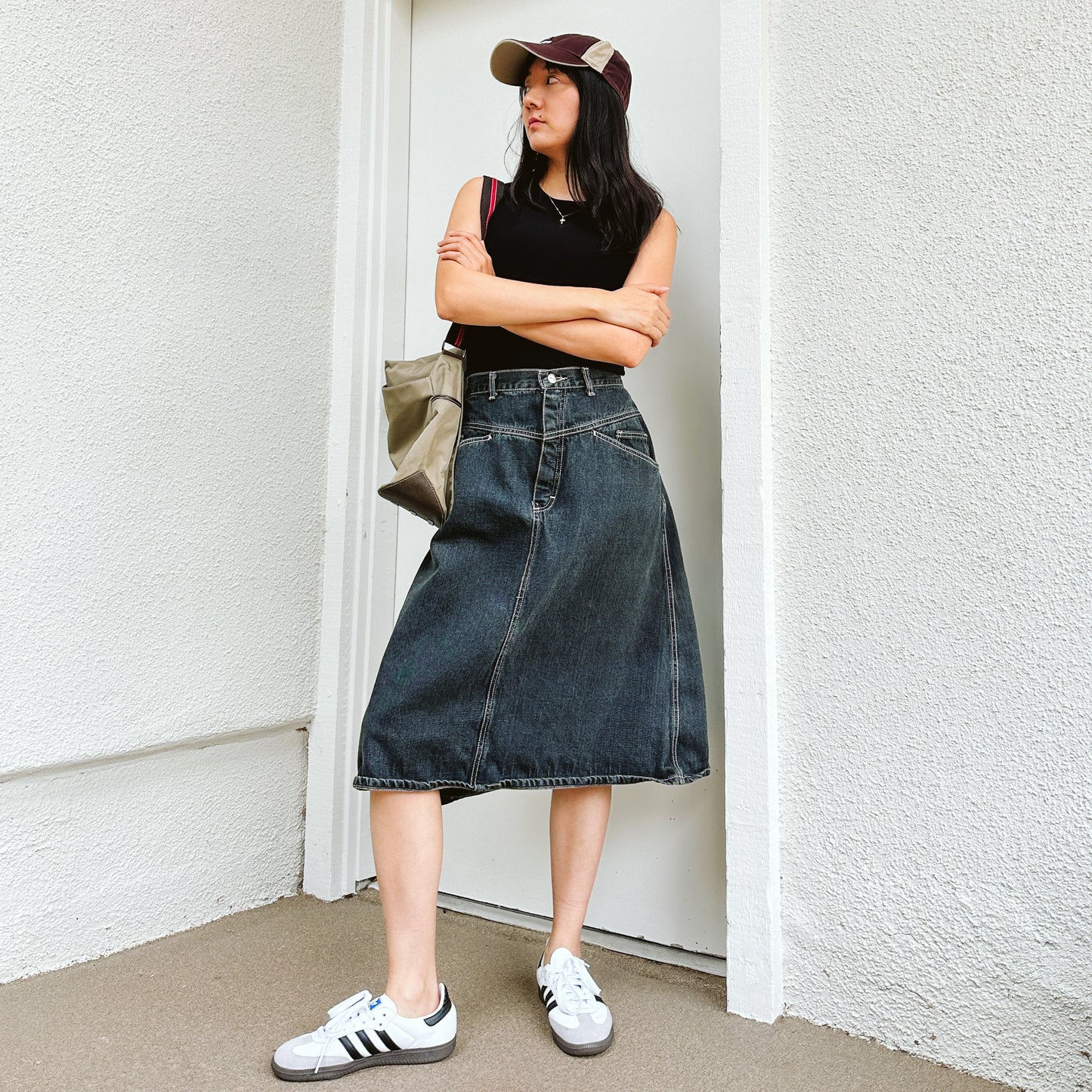 Y2K Black Contrast Stitch Denim Skirt | XL