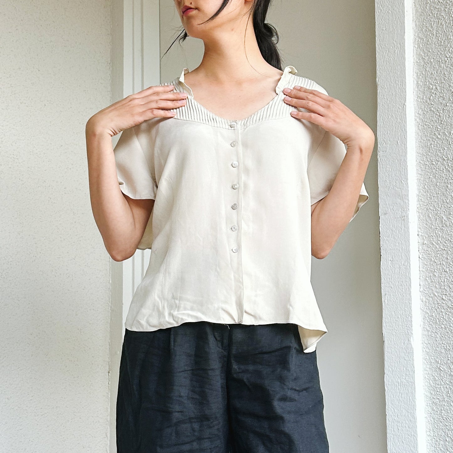 Y2K Cream Silk Blouse | 20