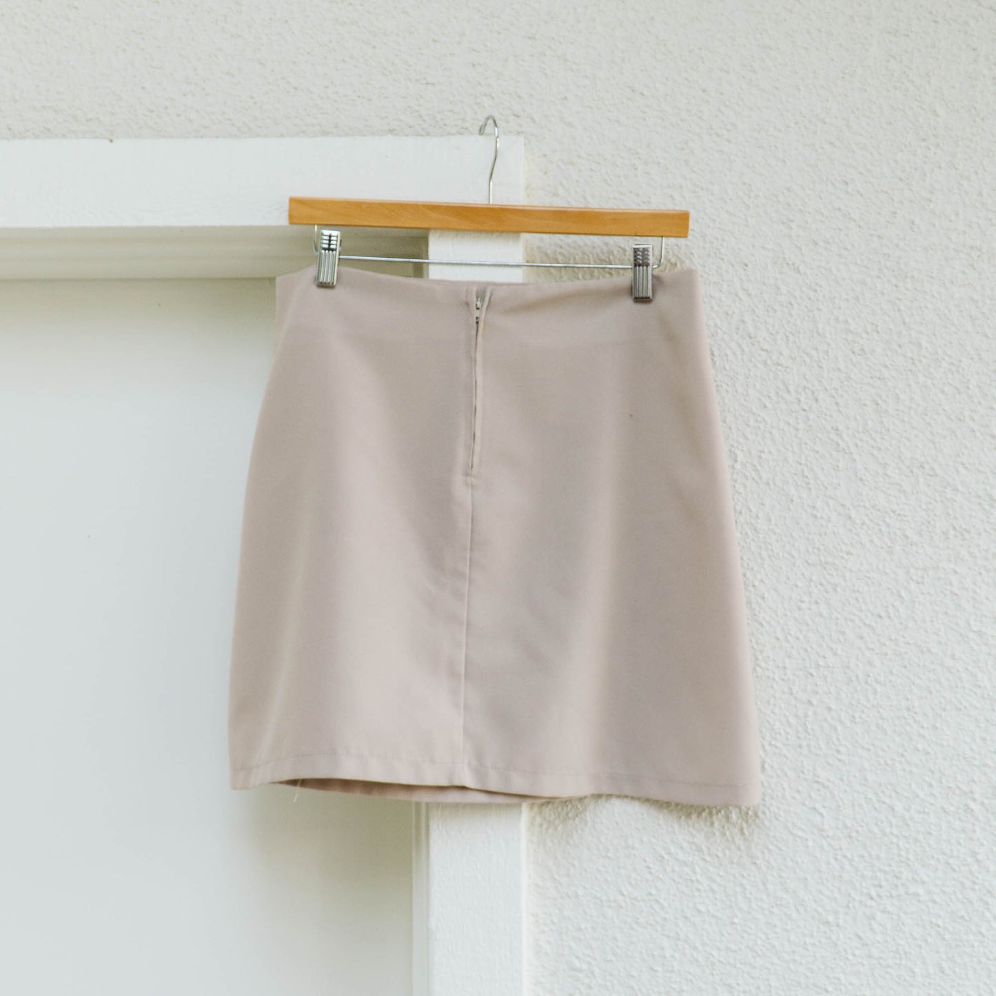 90's Beige Slit Mini Skirt | L